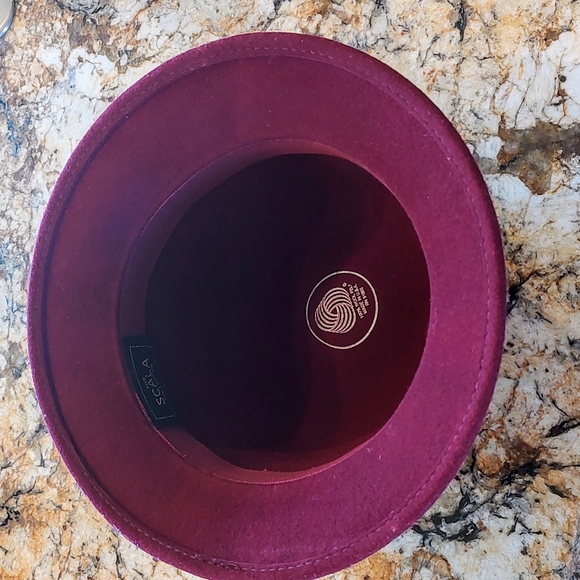 The Scala Collection burgandy wool hat w velvet band. One size - Picture 10 of 10
